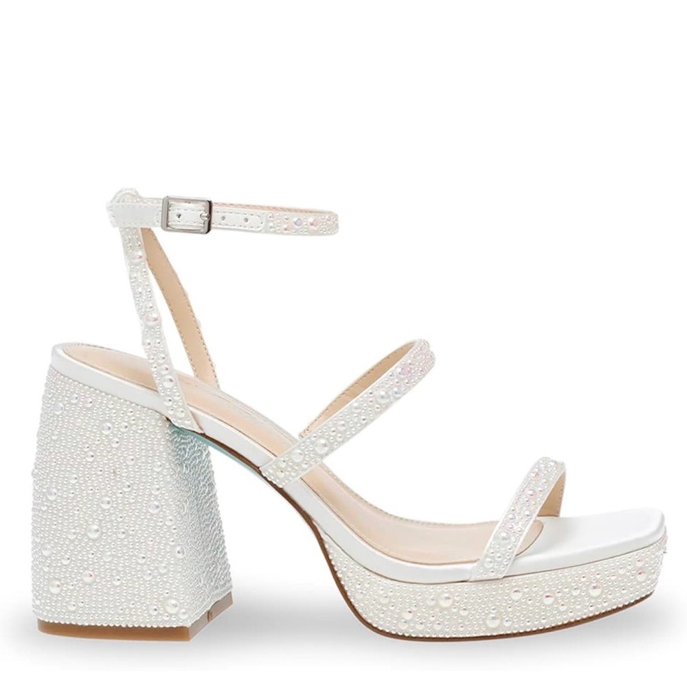 Elegant White Pearl-Embellished Women's Heels
